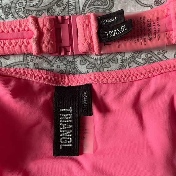 Triangl Bikini - Picture 2 of 3